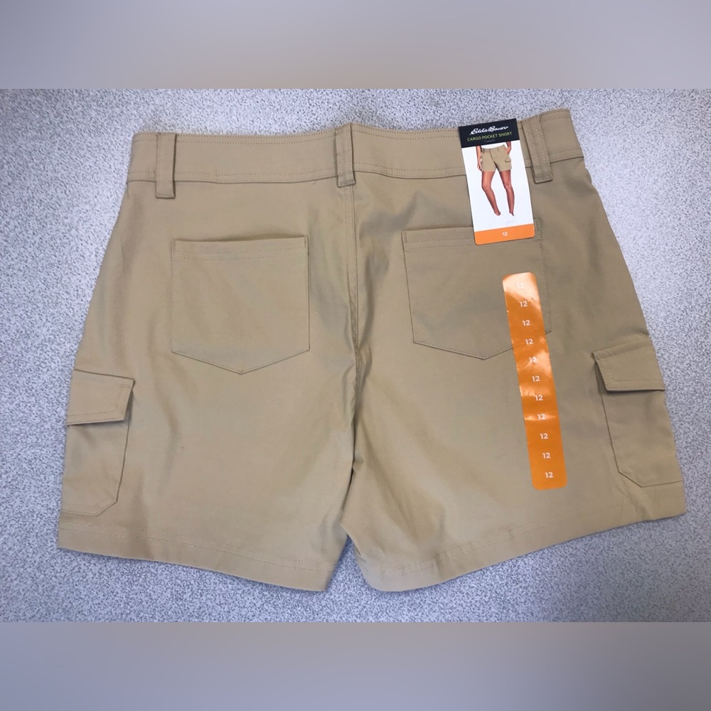 NWT Eddie Bauer womens cargo 6 pocket khaki lightweight short size 12